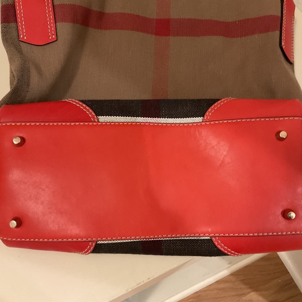 Burberry Canvas Check Medium Maidstone Tote - Picture 7 of 7